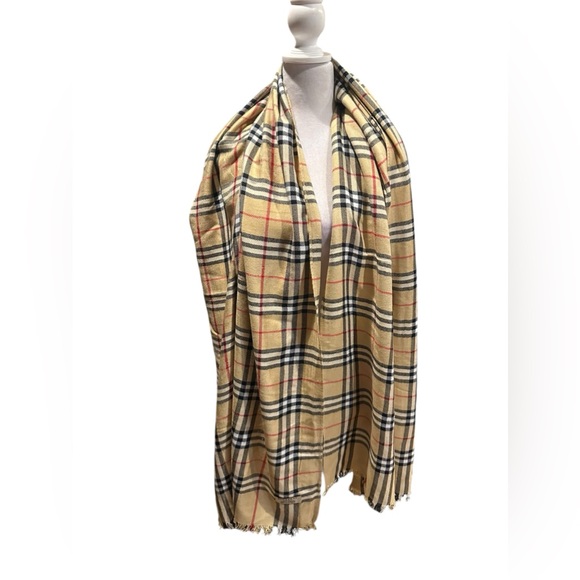Burberry London wide 100% Cashmere scarf - Picture 1 of 8